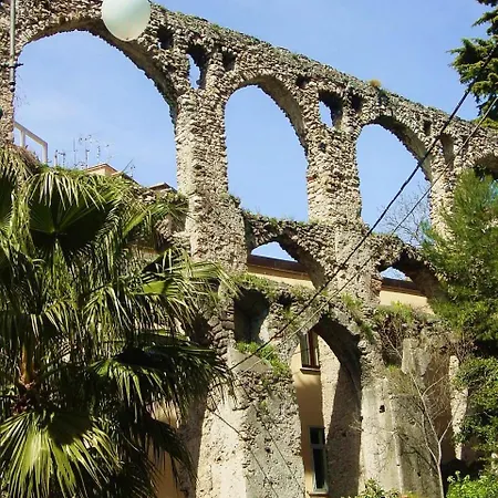 Lejlighed Nuvole E Lenzuola House Centro Salerno
